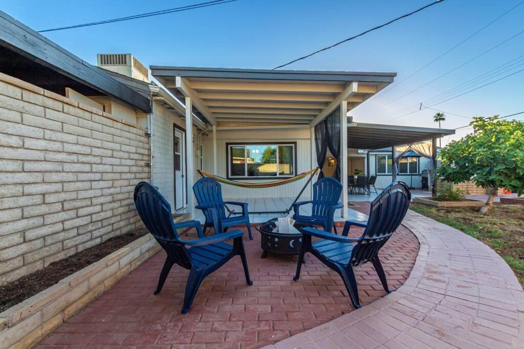 New Midtown With Full Kitchen *